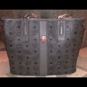 Authentic MCM Medium Liz Reversible Shopper